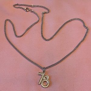 Avon Class of 78 Pendant Necklace